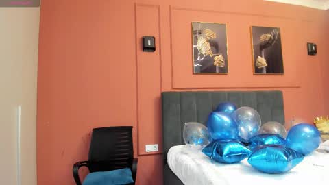 Snapshot of may_mia chatting on 03/11/25, 05:05 Mia online show from 03/11/25, 05:05