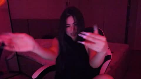 Snapshot of may_mia chatting on 01/10/26, 03:30 Mia online show from 01/10/26, 03:30