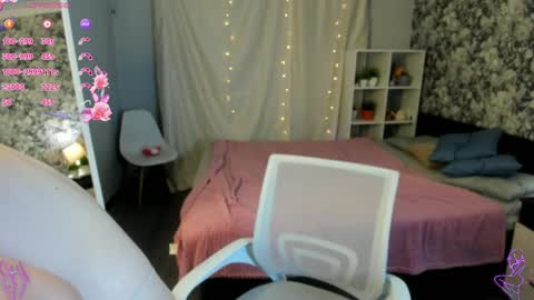 Snapshot of may_want chatting on 04/08/26, 12:38 Leila online show from 04/08/26, 12:38