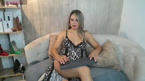 may_wood online show from 04/10/26, 12:10