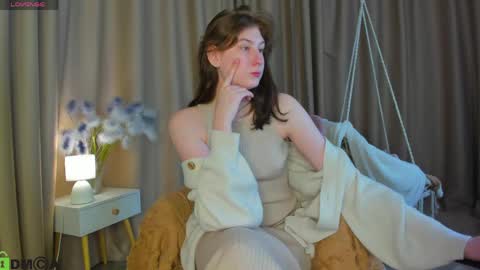 Snapshot of may_yam chatting on 05/17/26, 11:34 may_yam online show from 05/17/26, 11:34