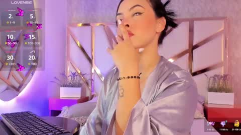 Maya online show from 02/11/25, 06:51