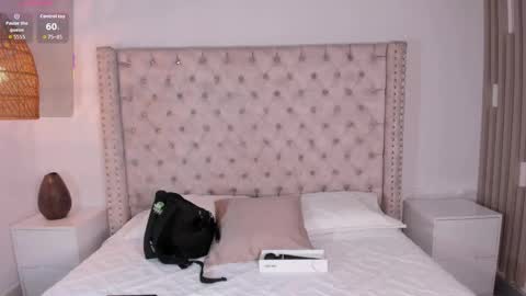 Maya online show from 10/25/25, 04:20