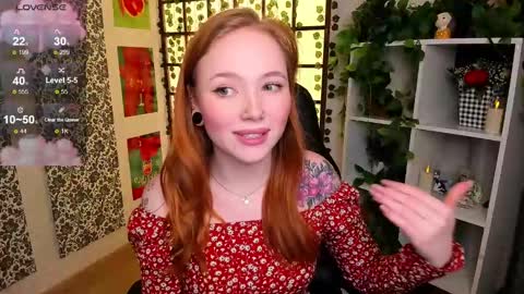 Snapshot of maya_light chatting on 03/07/25, 08:02 Maya online show from 03/07/25, 08:02