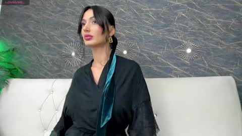 Snapshot of maya_lisa chatting on 11/03/25, 07:15 Karah online show from 11/03/25, 07:15