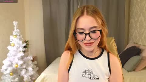 Snapshot of maya_lolly chatting on 12/18/24, 03:22 Maya online show from 12/18/24, 03:22