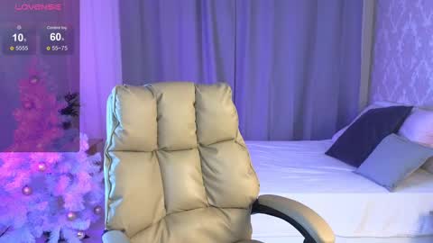 Snapshot of maya_lolly chatting on 12/26/24, 05:19 Maya online show from 12/26/24, 05:19