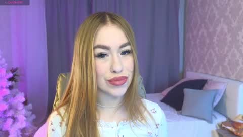 Snapshot of maya_lolly chatting on 01/02/25, 09:43 Maya online show from 01/02/25, 09:43