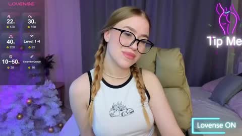 Snapshot of maya_lolly chatting on 01/14/25, 04:29 Maya online show from 01/14/25, 04:29