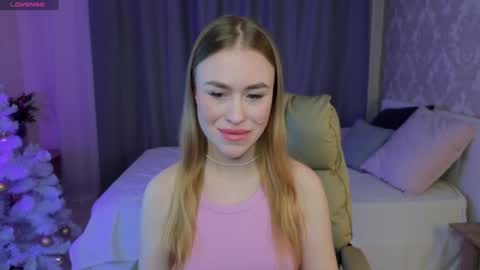 Snapshot of maya_lolly chatting on 01/18/25, 04:42 Maya online show from 01/18/25, 04:42