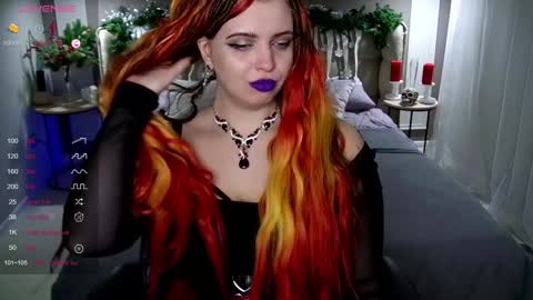 Maya Mils online show from 01/11/25, 01:48