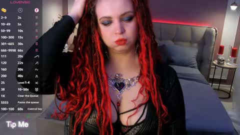 Maya Mils online show from 04/17/26, 01:52