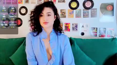 Snapshot of maya_rogerss chatting on 06/18/26, 02:54 Maya online show from 06/18/26, 02:54