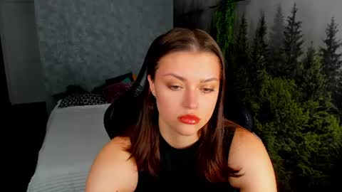 Snapshot of mayaamimi chatting on 07/15/26, 01:33 Mimi online show from 07/15/26, 01:33