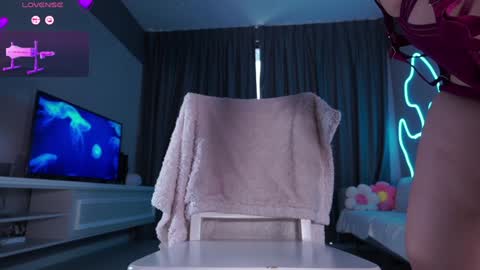 Snapshot of mayabaee1 chatting on 01/23/25, 01:51 Maya online show from 01/23/25, 01:51