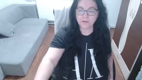 Maya online show from 03/31/26, 06:25