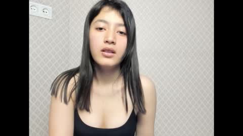 Snapshot of mayachka10 chatting on 09/27/25, 05:18 mayachka10 online show from 09/27/25, 05:18