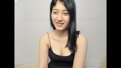 Snapshot of mayachka10 chatting on 09/28/25, 04:56 mayachka10 online show from 09/28/25, 04:56