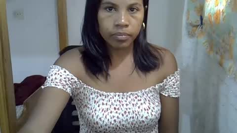 Snapshot of mayah08 chatting on 04/21/26, 09:15 mayah08 online show from 04/21/26, 09:15