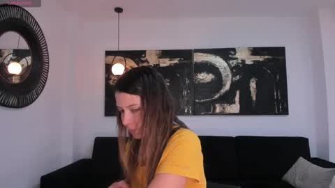 M A Y A    H O F F M A N online show from 02/03/26, 11:15