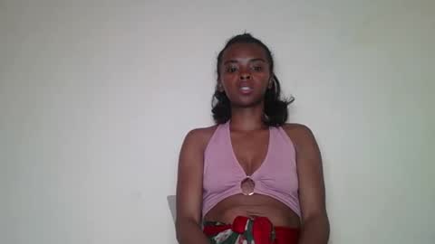 Snapshot of mayalabelle chatting on 11/28/25, 05:43 mayalabelle online show from 11/28/25, 05:43