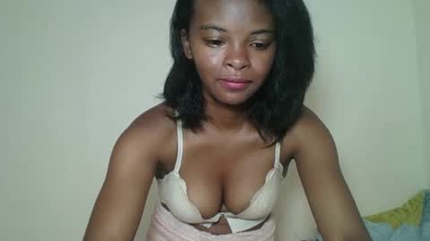 Snapshot of mayalabelle chatting on 01/16/26, 06:56 mayalabelle online show from 01/16/26, 06:56