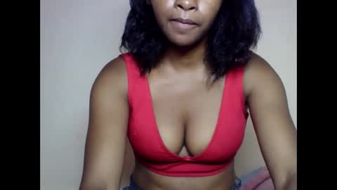 Snapshot of mayalabelle chatting on 02/25/26, 09:30 mayalabelle online show from 02/25/26, 09:30