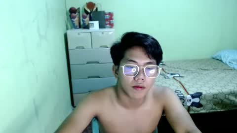 Snapshot of mayangbungol chatting on 01/08/25, 10:26 mayangbungol online show from 01/08/25, 10:26