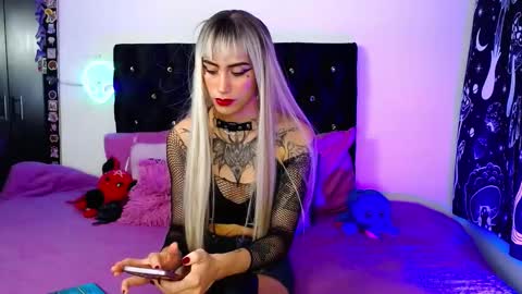 Snapshot of mayaredd chatting on 03/07/25, 12:48 mayaredd online show from 03/07/25, 12:48