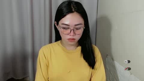 mayasally_ online show from 12/29/24, 03:22