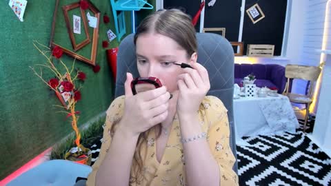 mayasinabon online show from 12/04/24, 10:13