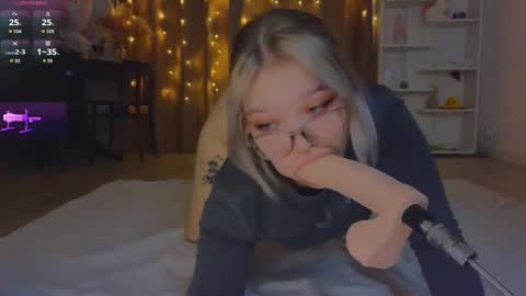 Snapshot of mayaster chatting on 02/18/25, 02:16 Maya online show from 02/18/25, 02:16