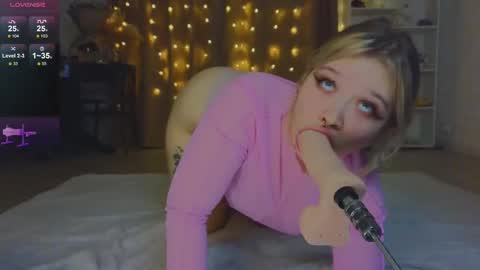 Snapshot of mayaster chatting on 03/11/25, 02:10 Maya online show from 03/11/25, 02:10