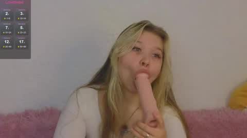 Snapshot of mayaster chatting on 10/25/25, 06:21 Maya online show from 10/25/25, 06:21