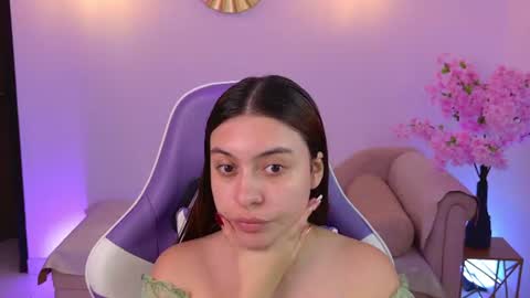 Snapshot of mayavexx chatting on 06/30/26, 07:04 Maya Vexx online show from 06/30/26, 07:04