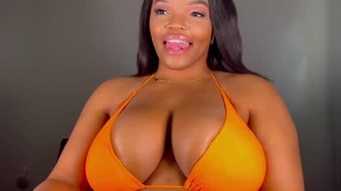 MayBabi online show from 01/31/25, 02:49