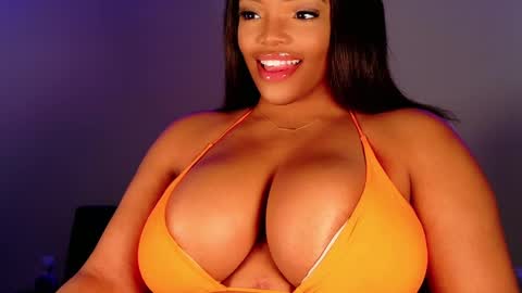 MayBabi online show from 03/11/25, 12:39