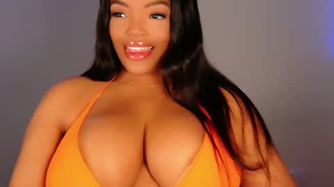 MayBabi online show from 11/18/25, 12:42