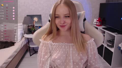 Snapshot of maybebabyx chatting on 12/23/24, 08:11 maybebabyx online show from 12/23/24, 08:11