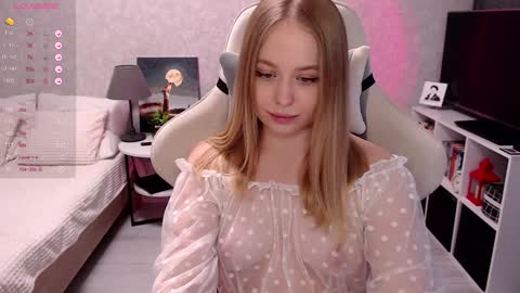 Snapshot of maybebabyx chatting on 01/20/25, 06:53 maybebabyx online show from 01/20/25, 06:53