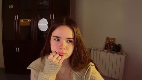 maybloom_ online show from 10/31/25, 05:30