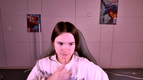 maybloom_ online show from 11/27/25, 05:20