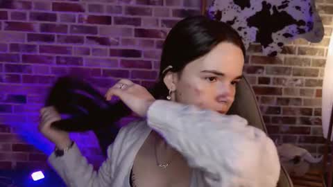 maybloom_ online show from 02/05/26, 06:18