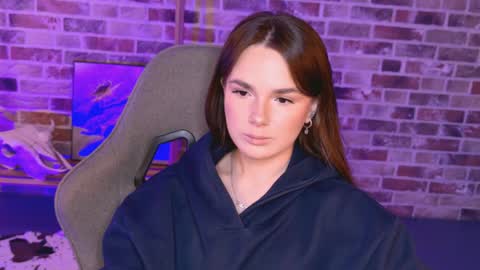 maybloom_ online show from 04/09/26, 02:22