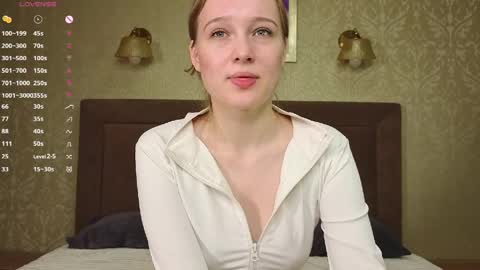 Snapshot of maydaguy chatting on 04/22/26, 05:32 Megan online show from 04/22/26, 05:32