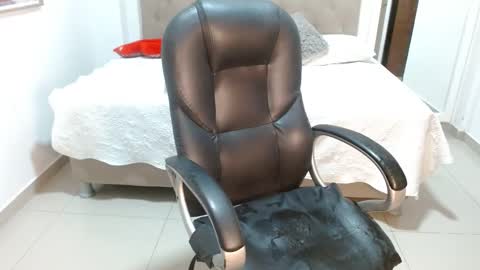 MAYA online show from 02/21/25, 11:54