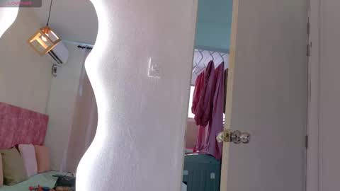 Snapshot of mayleeth chatting on 03/22/26, 12:41 Rousse online show from 03/22/26, 12:41