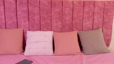 Snapshot of mayleeth chatting on 04/01/26, 01:41 Rousse online show from 04/01/26, 01:41