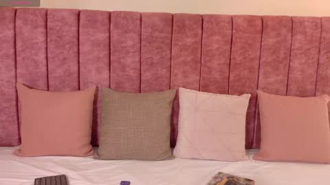 Snapshot of mayleeth chatting on 04/20/26, 11:46 Rousse online show from 04/20/26, 11:46