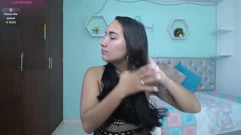 Maylin  online show from 11/13/25, 06:51